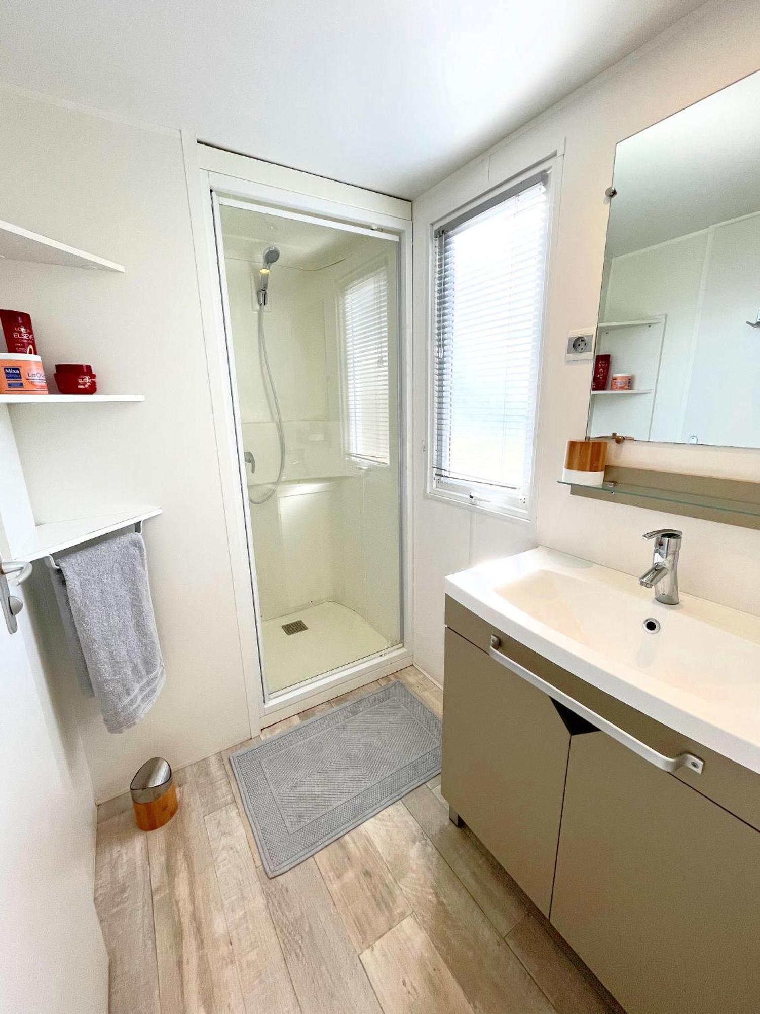 Mobil-Home Dans Camping 4* Saint-Laurent-du-Verdon Extérieur photo